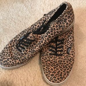 Leopard Vans